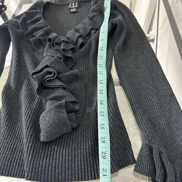 2000's era vintage style ruffle flared sleeve sweater (INC) - Picture 11 of 11